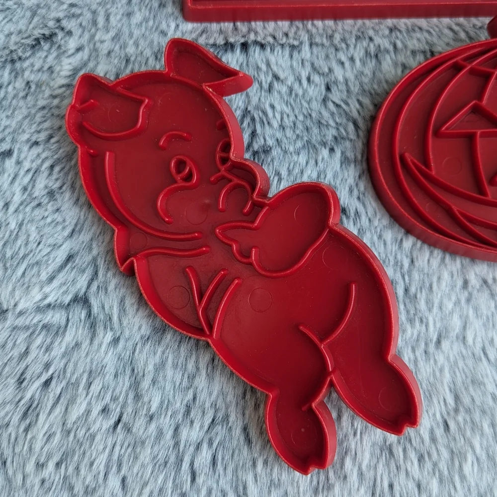 Vintage‎ Tupperware Cookie Cutter 5-Piece Set